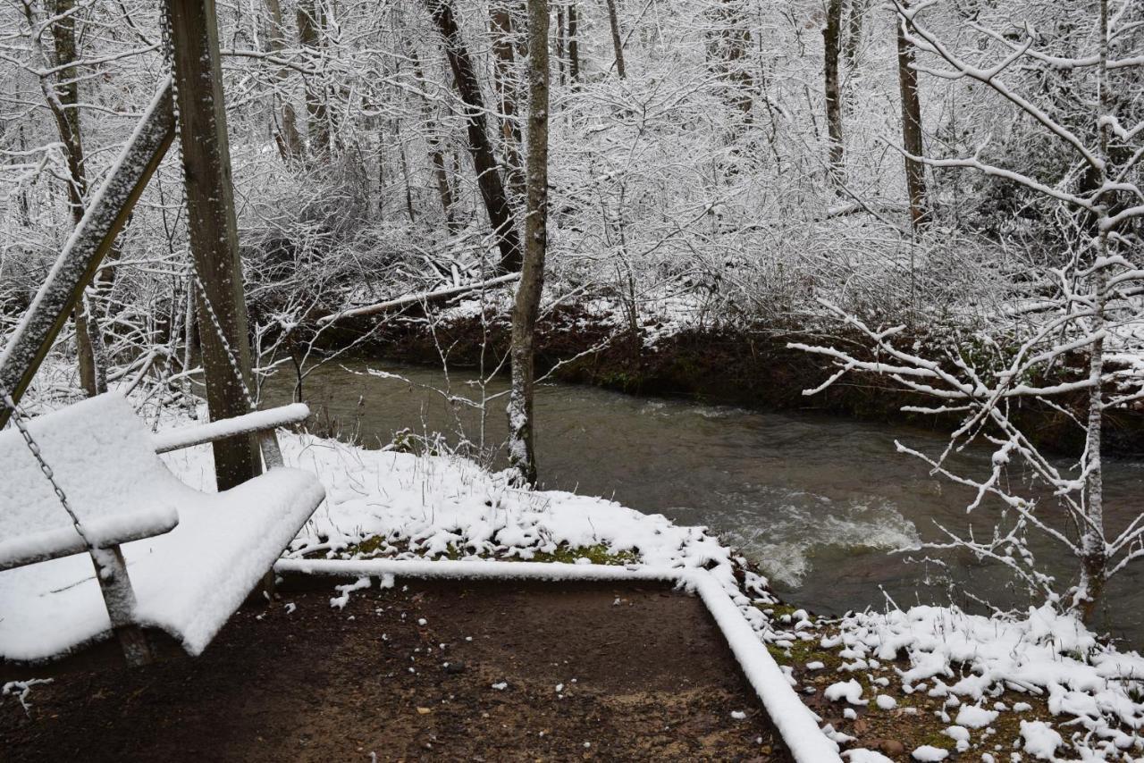 Serenity Escape Treehouse On 14 Acres Near Little River Canyon Fort Payne Exterior photo