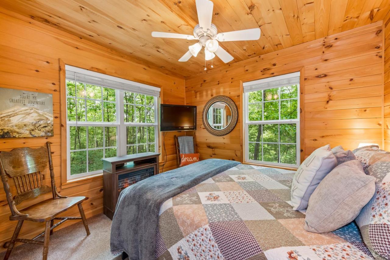 Serenity Escape Treehouse On 14 Acres Near Little River Canyon Fort Payne Exterior photo